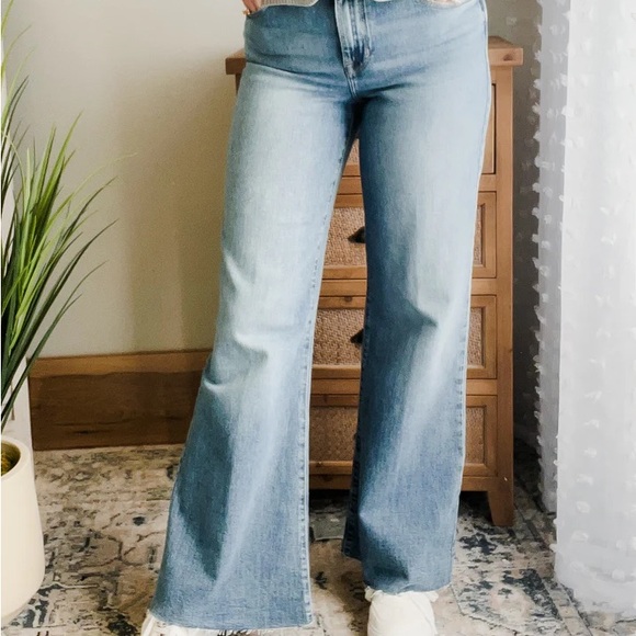 JAG 70s style jeans Wide Leg mid Rise Distressed Sz.2 Inseam 30” blue - Picture 1 of 16